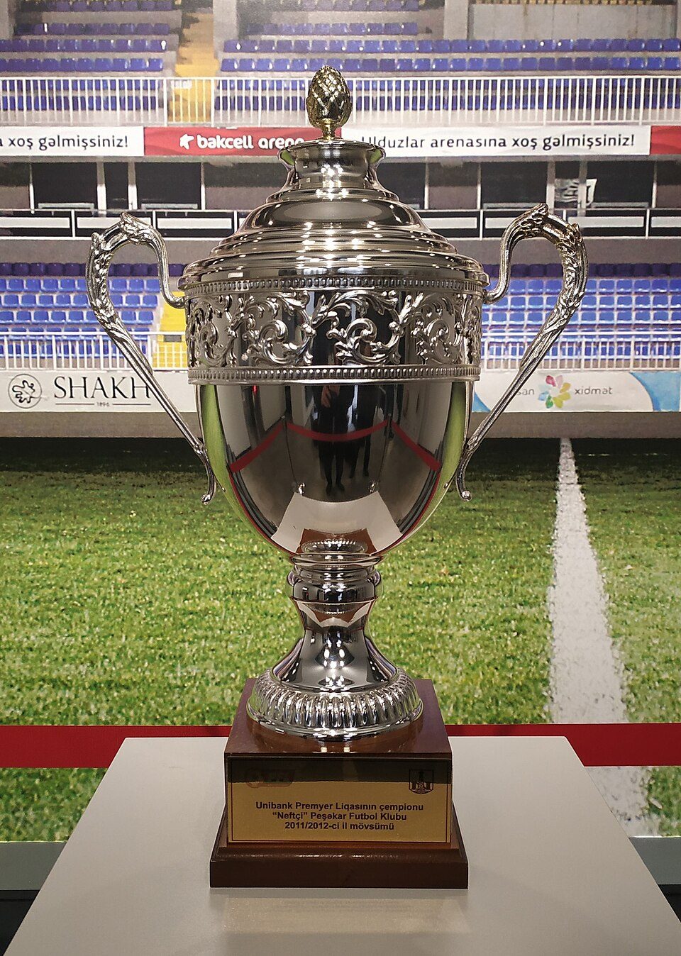 VAR 回放规则科普｜VAR 机制 哪些情况会回看、主裁场边复核与越位毫米争议如何处理｜华体会体育官方网站 观察